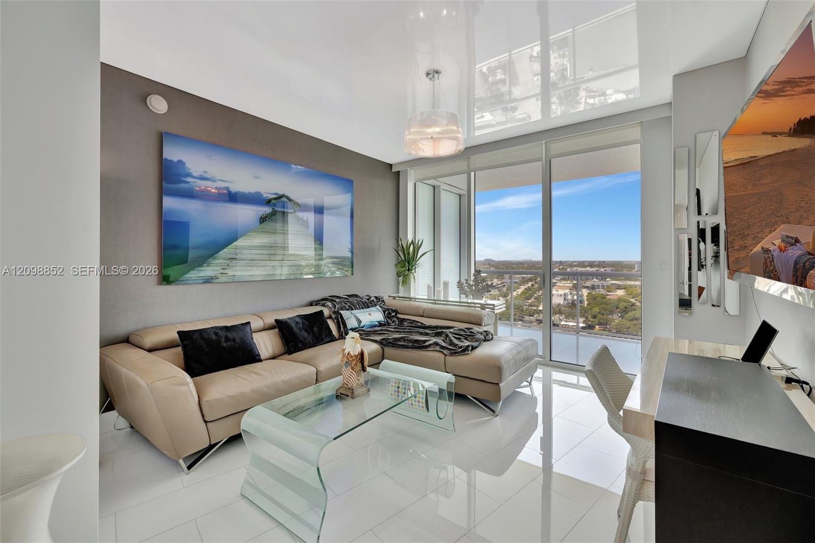 1 N Ocean Boulevard