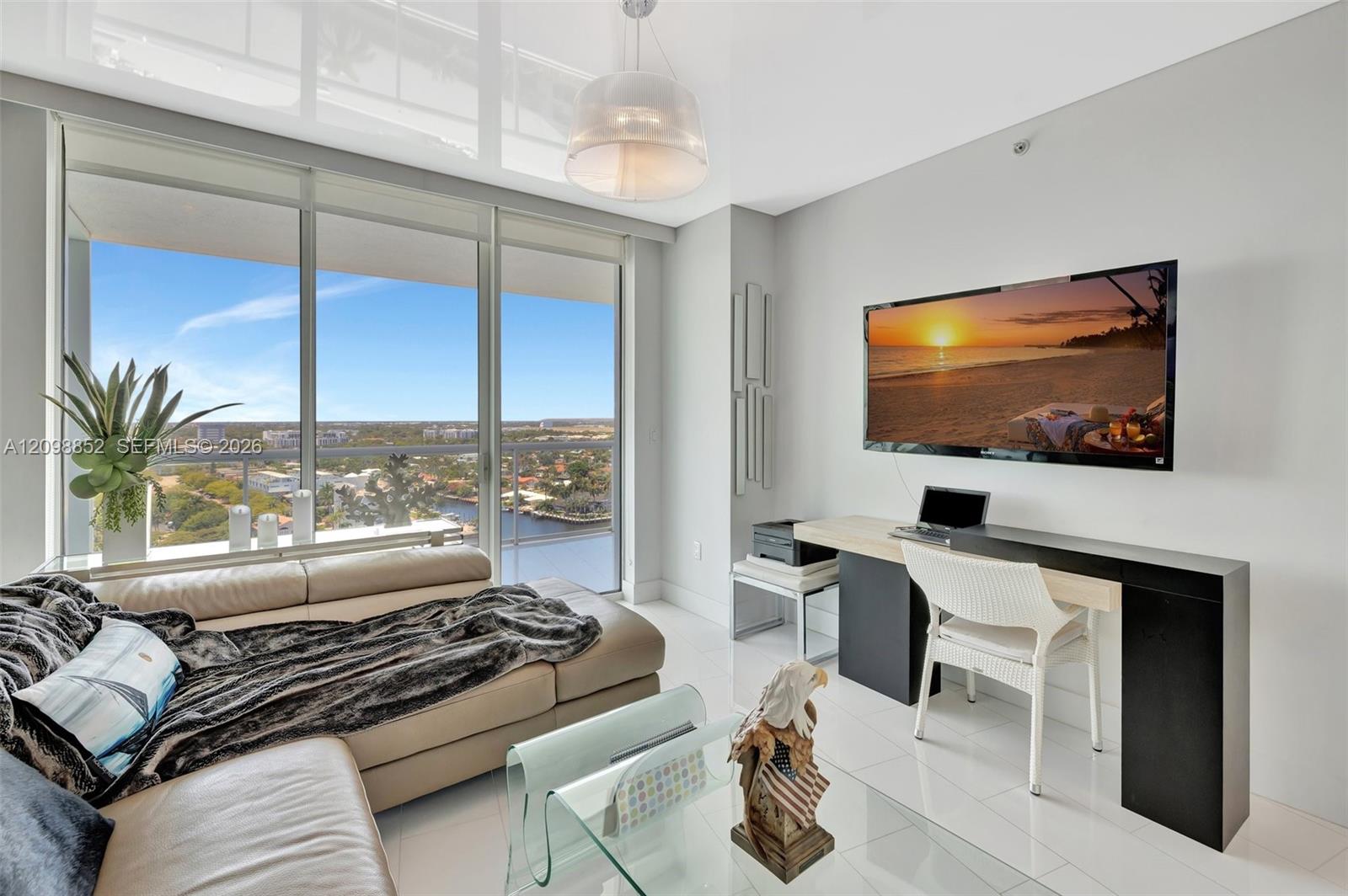 1 N Ocean Boulevard