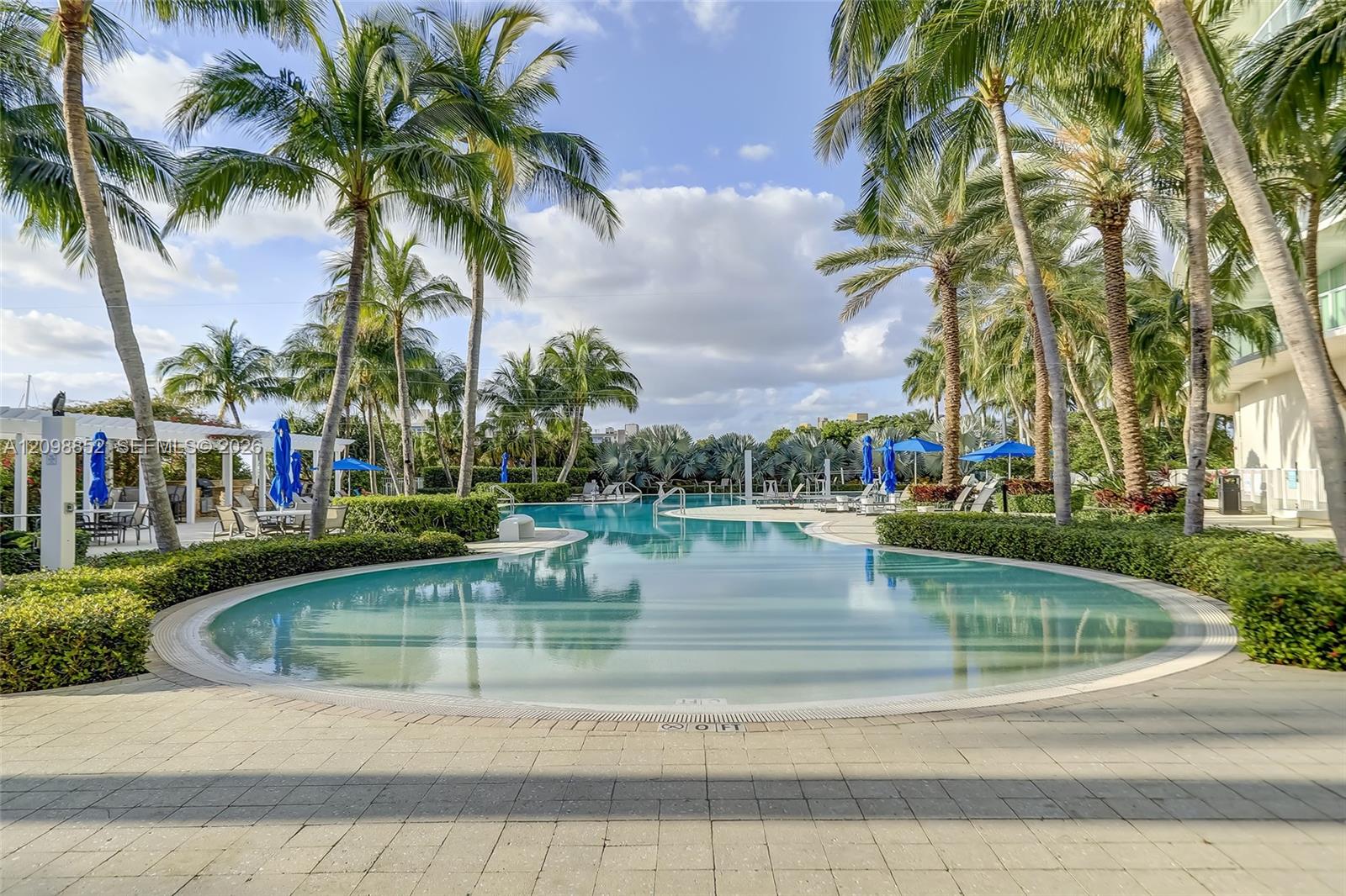 1 N Ocean Boulevard
