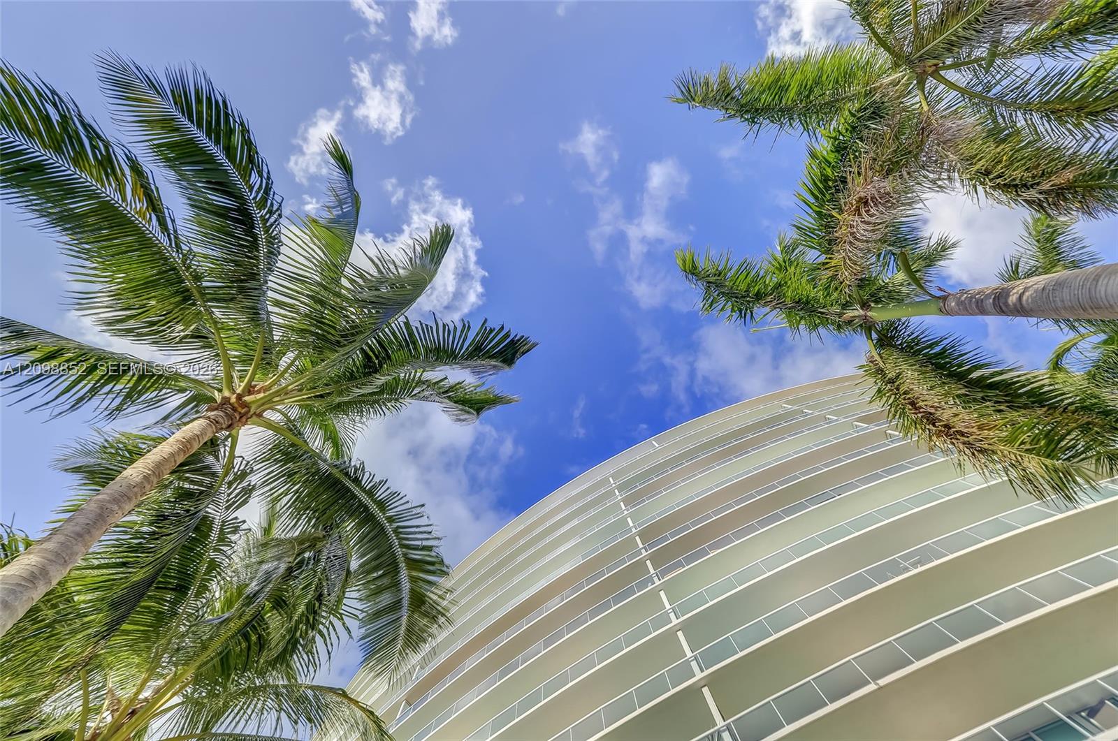1 N Ocean Boulevard