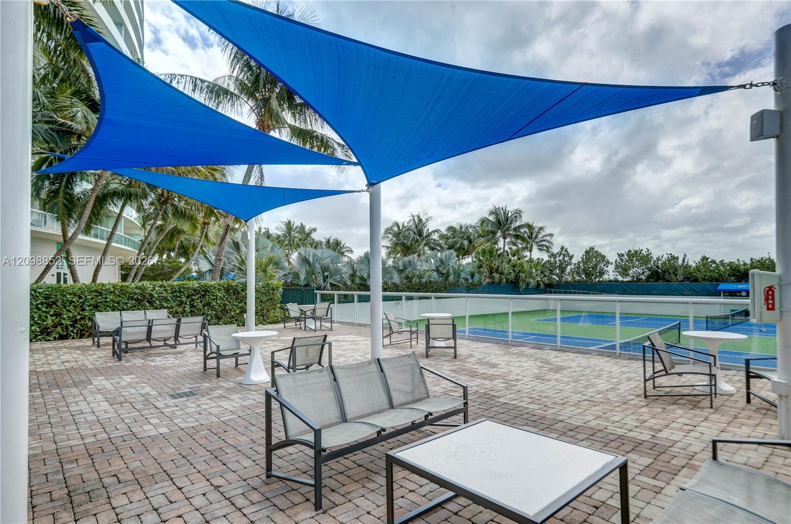 1 N Ocean Boulevard