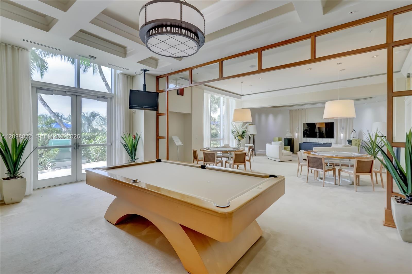 1 N Ocean Boulevard