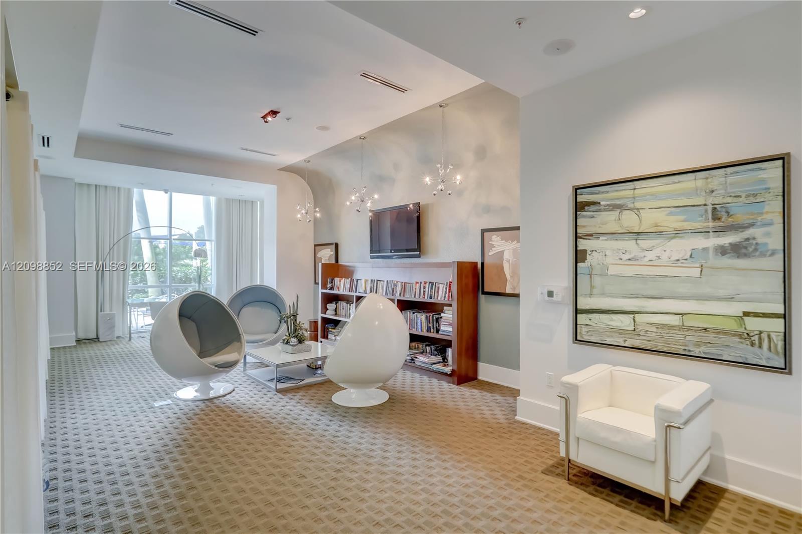 1 N Ocean Boulevard