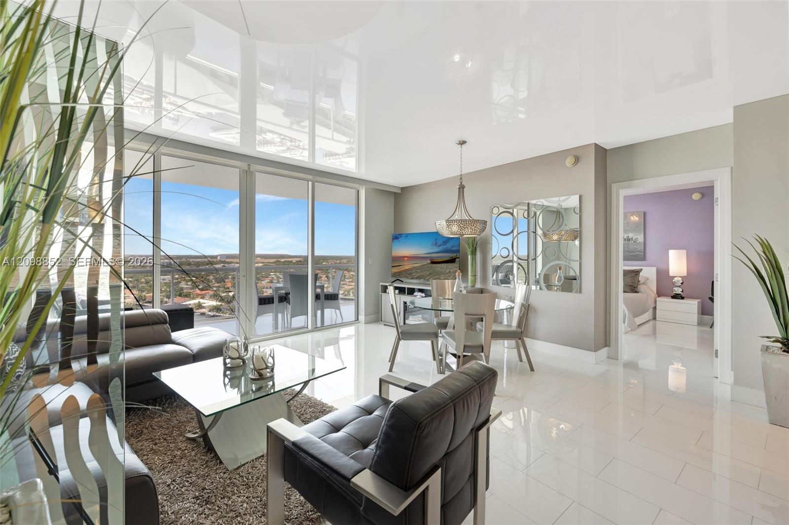1 N Ocean Boulevard
