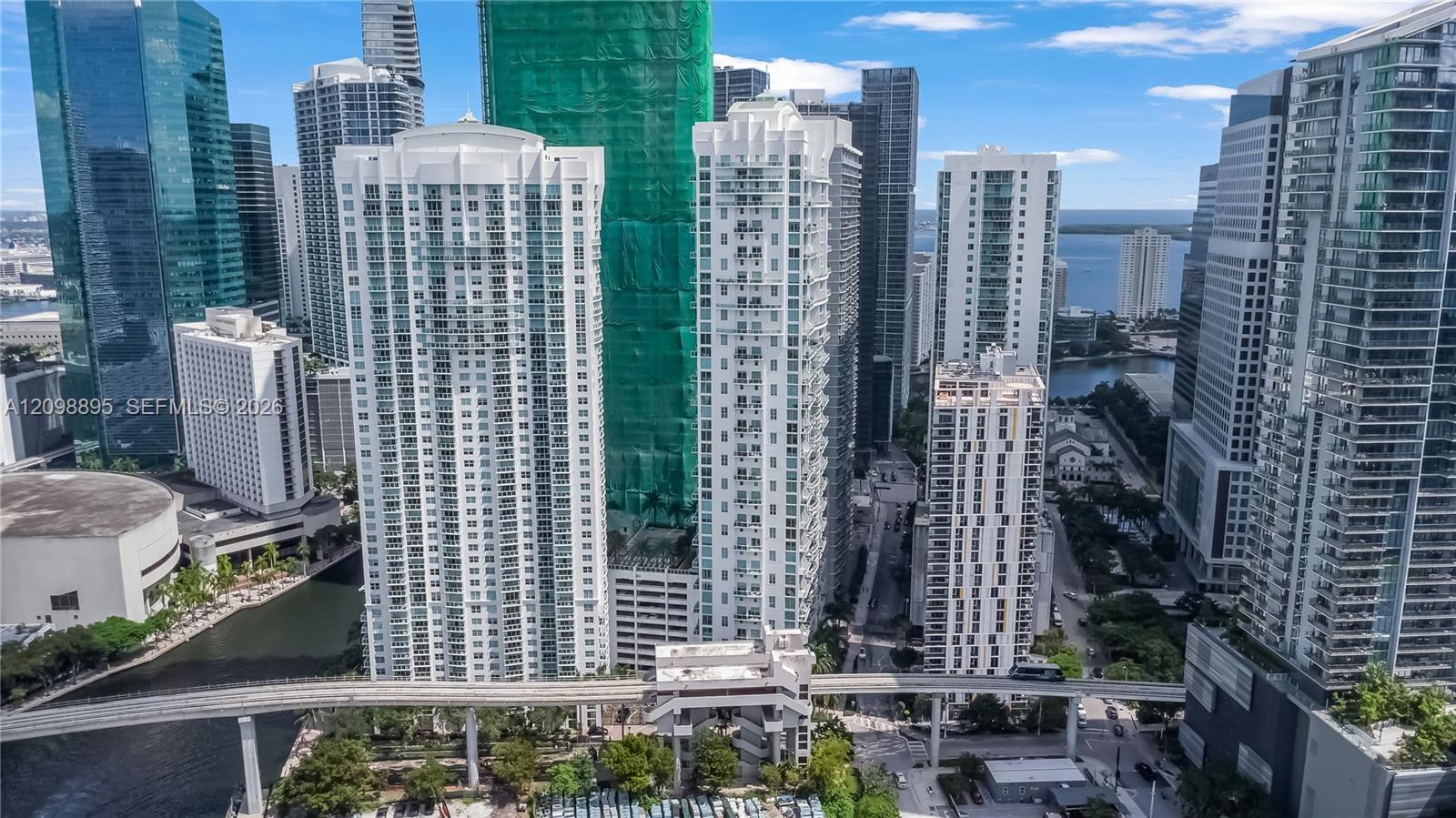 41 SE 5th Street