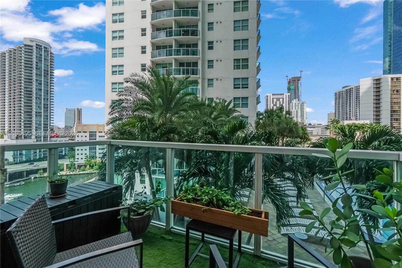 41 SE 5th Street