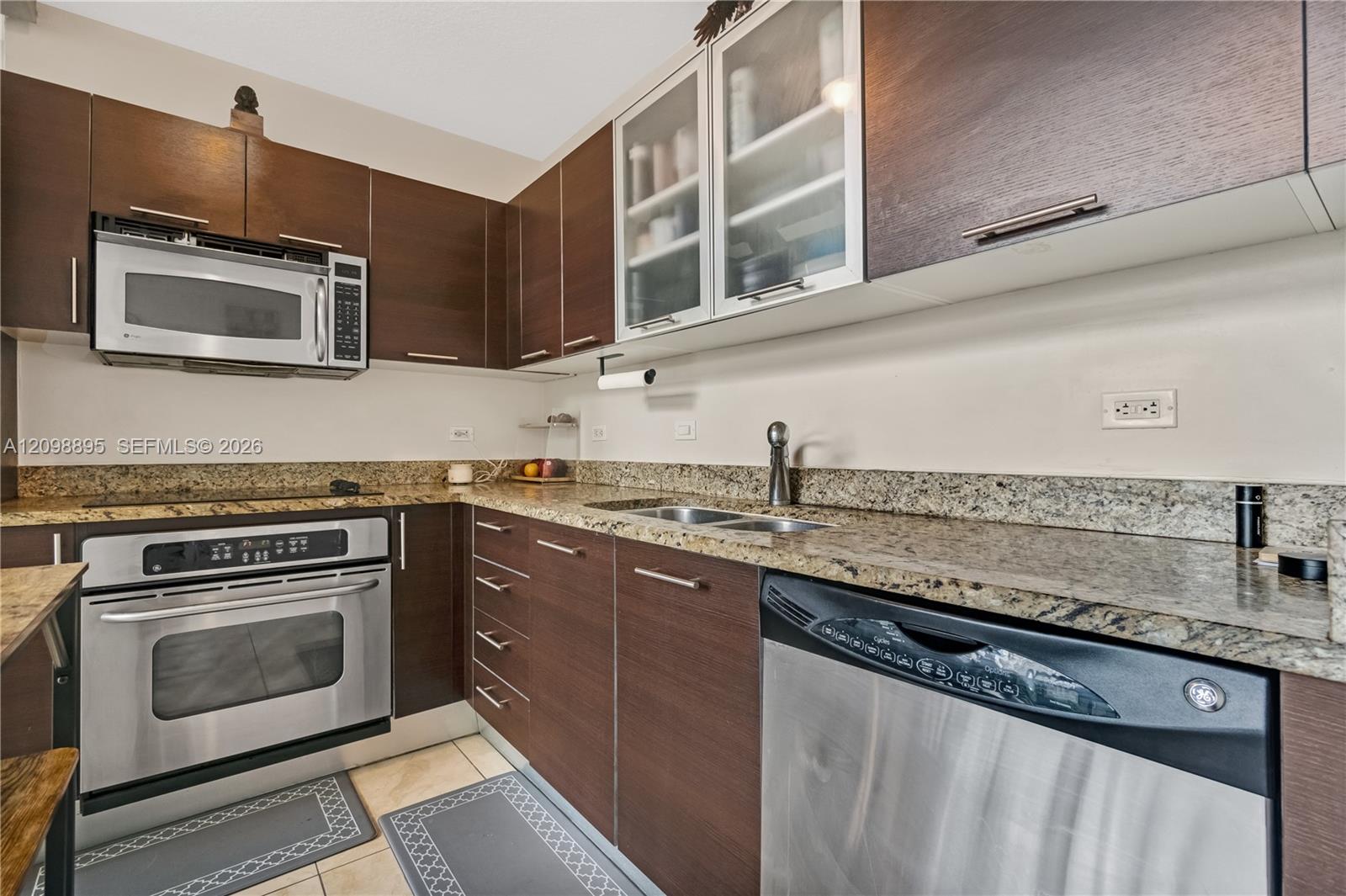 41 SE 5th Street