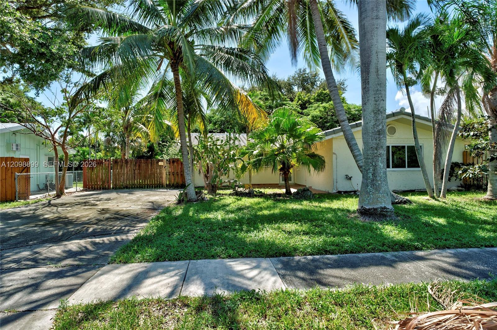 1176 SW 4th Street gallery image #1