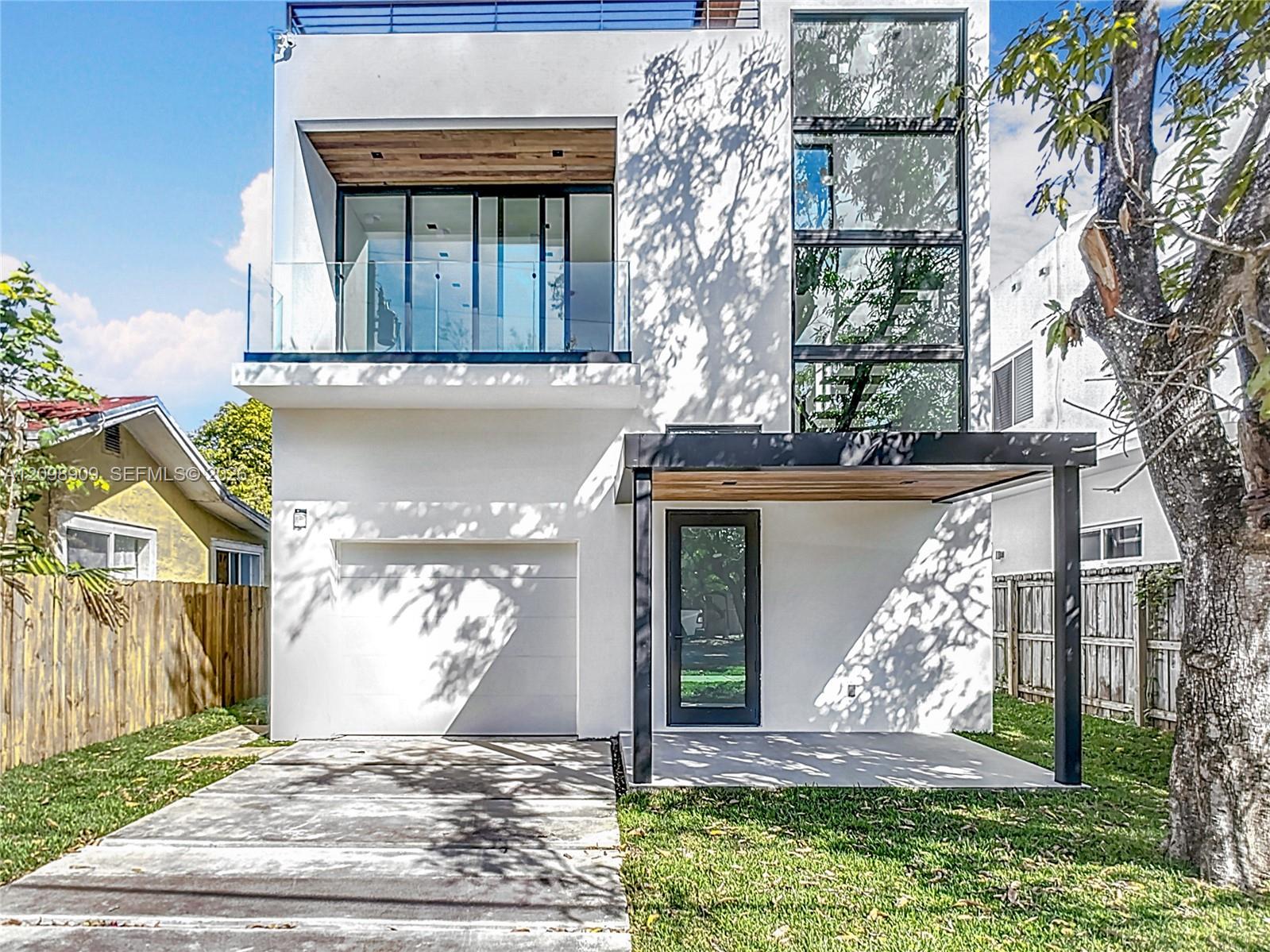 3069 SW 27th Terrace