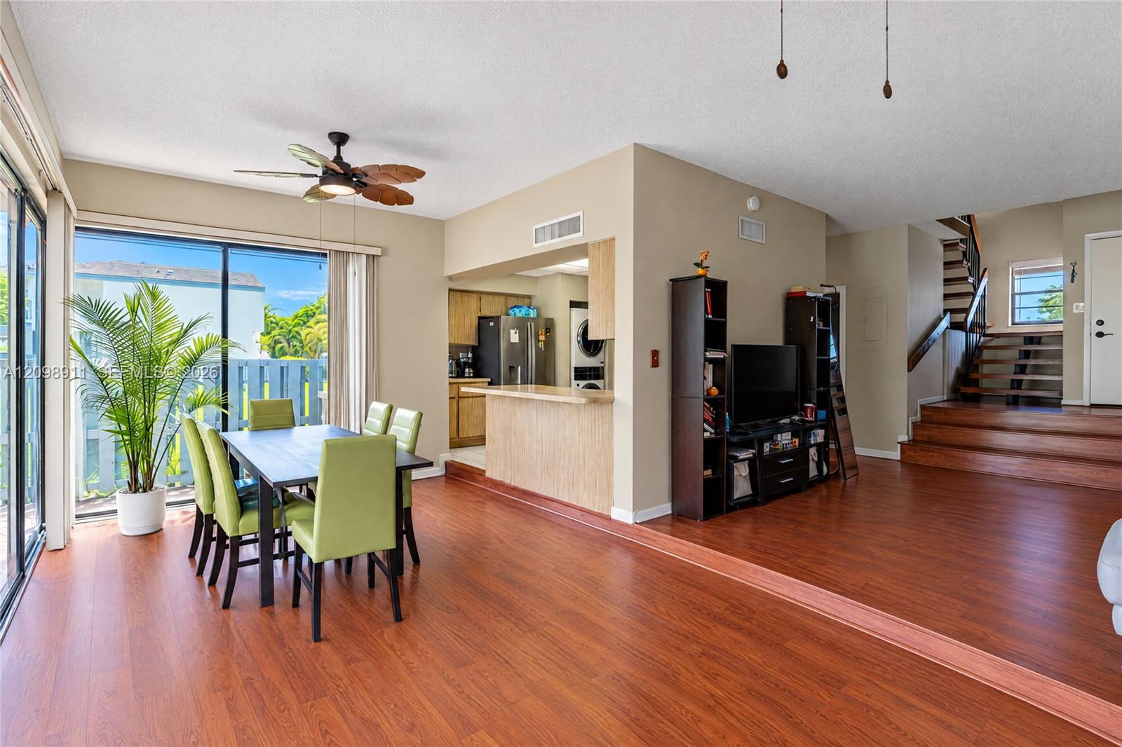 735 NW 105th Place