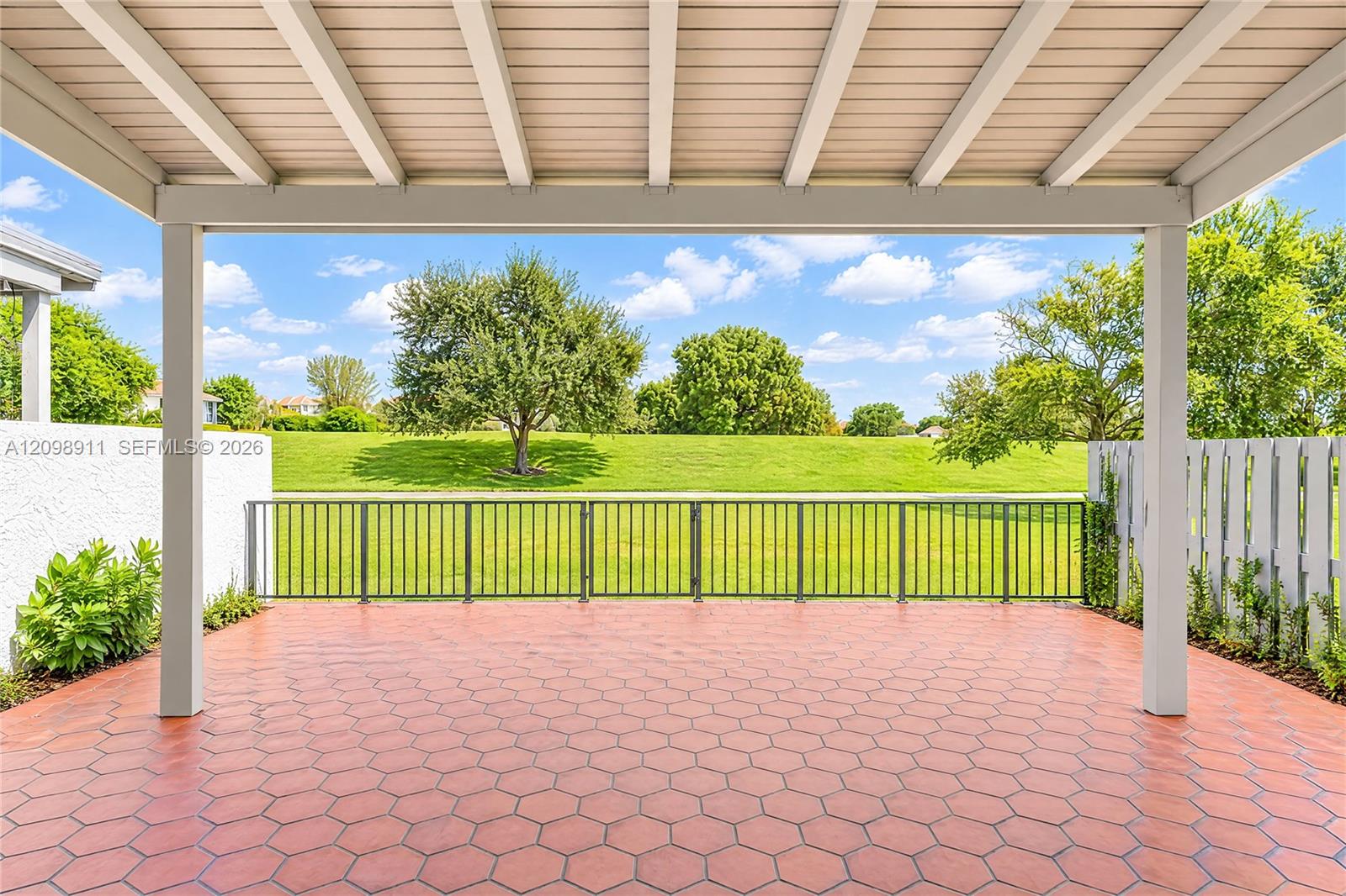 735 NW 105th Place