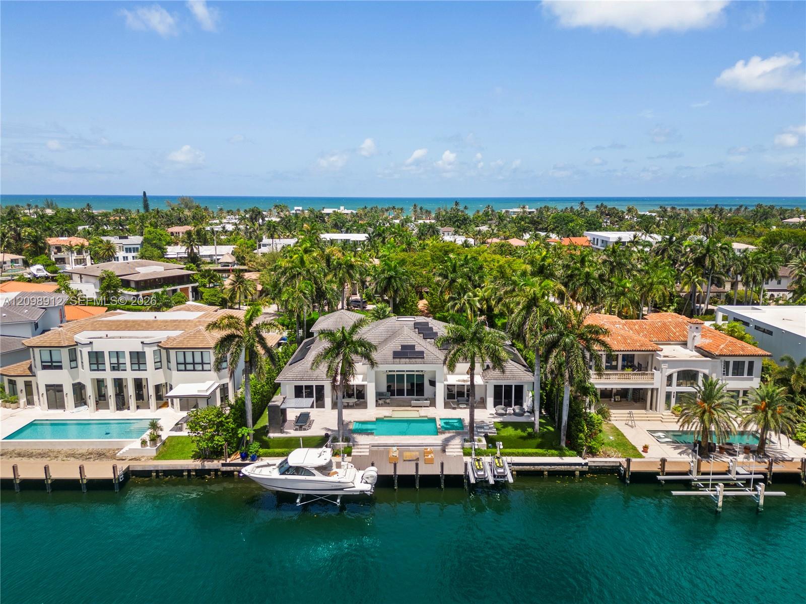224 S Island