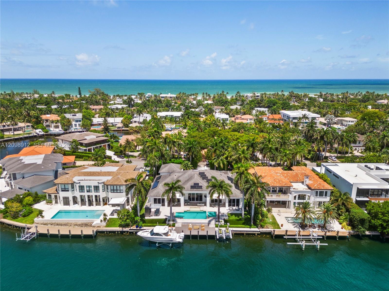 224 S Island