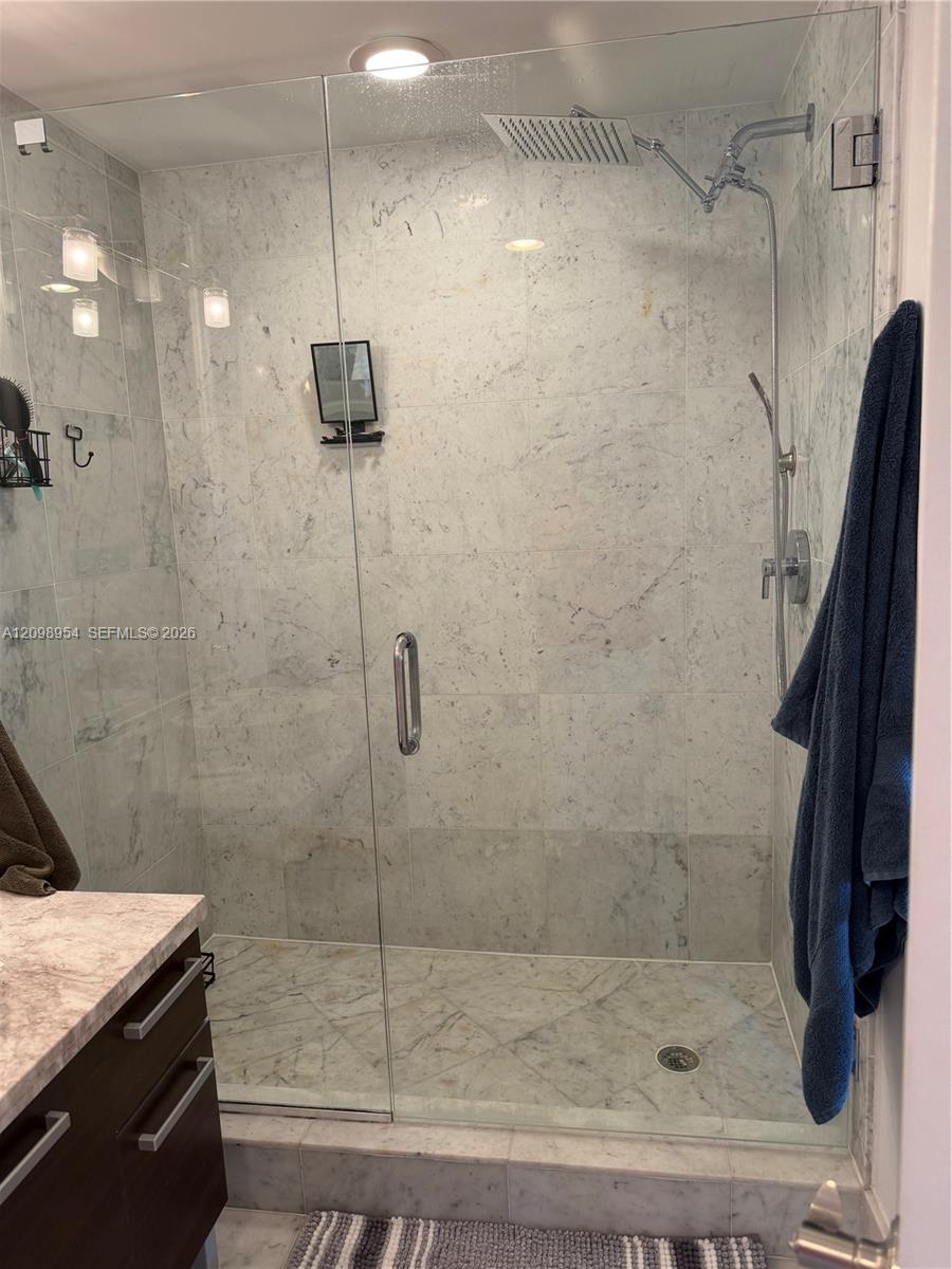253 NE 2nd Street