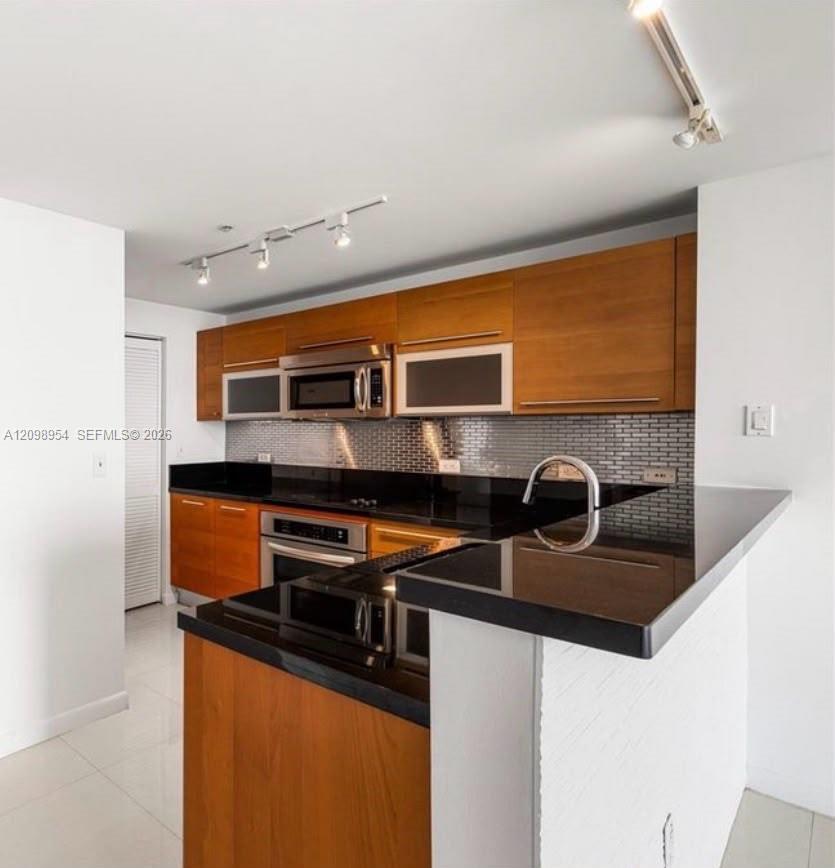 253 NE 2nd Street