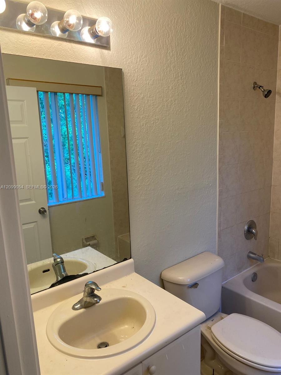 1519 SE 24th Court