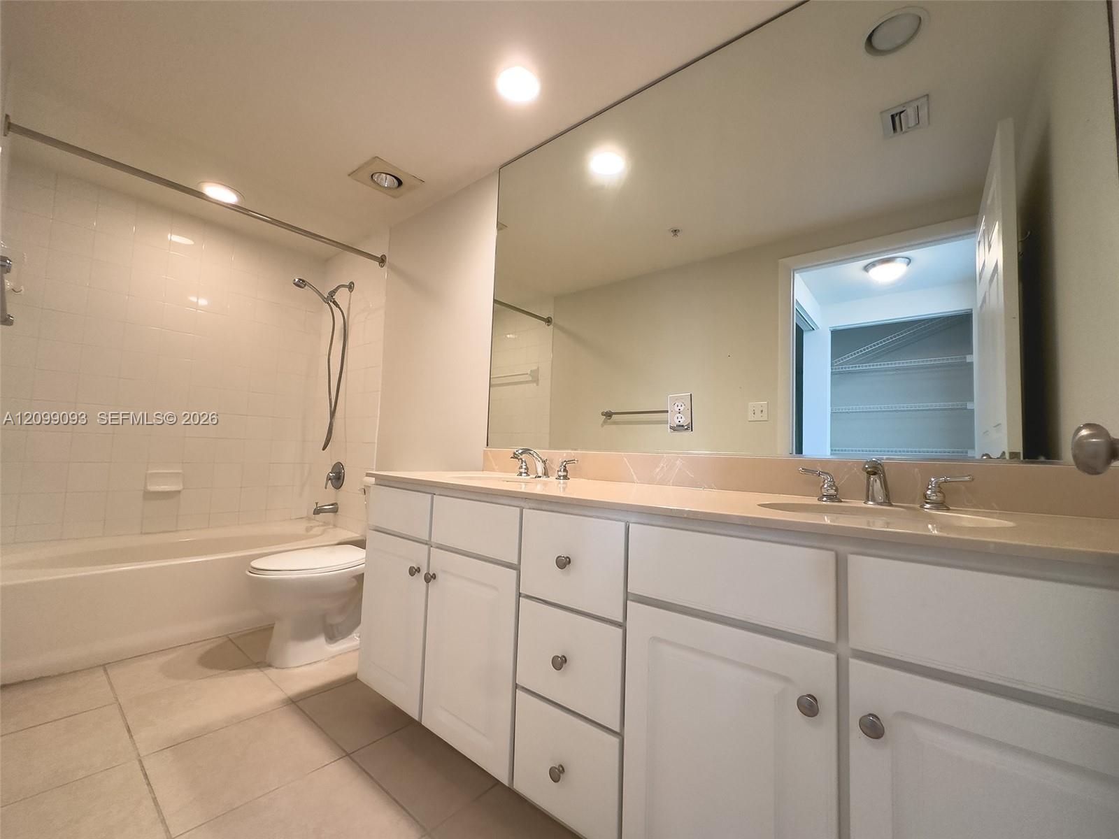 2000 N Bayshore Drive