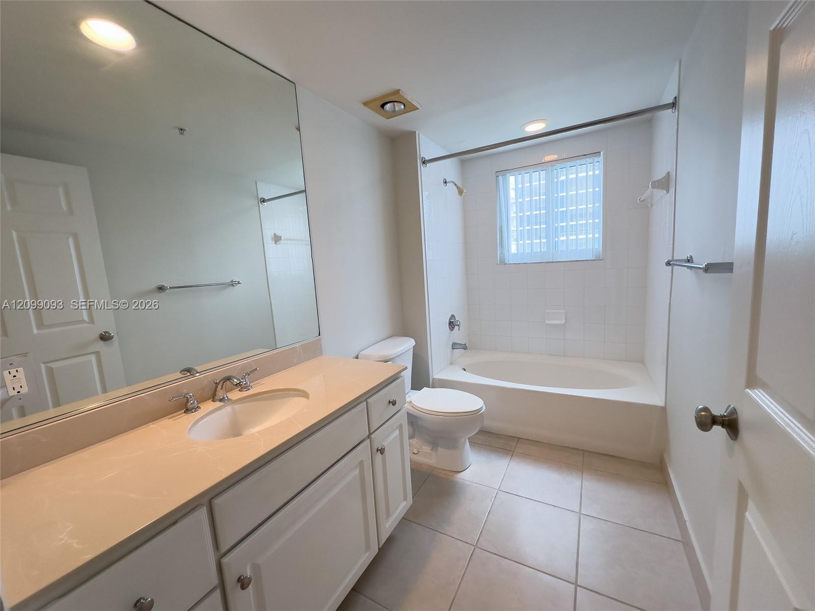 2000 N Bayshore Drive
