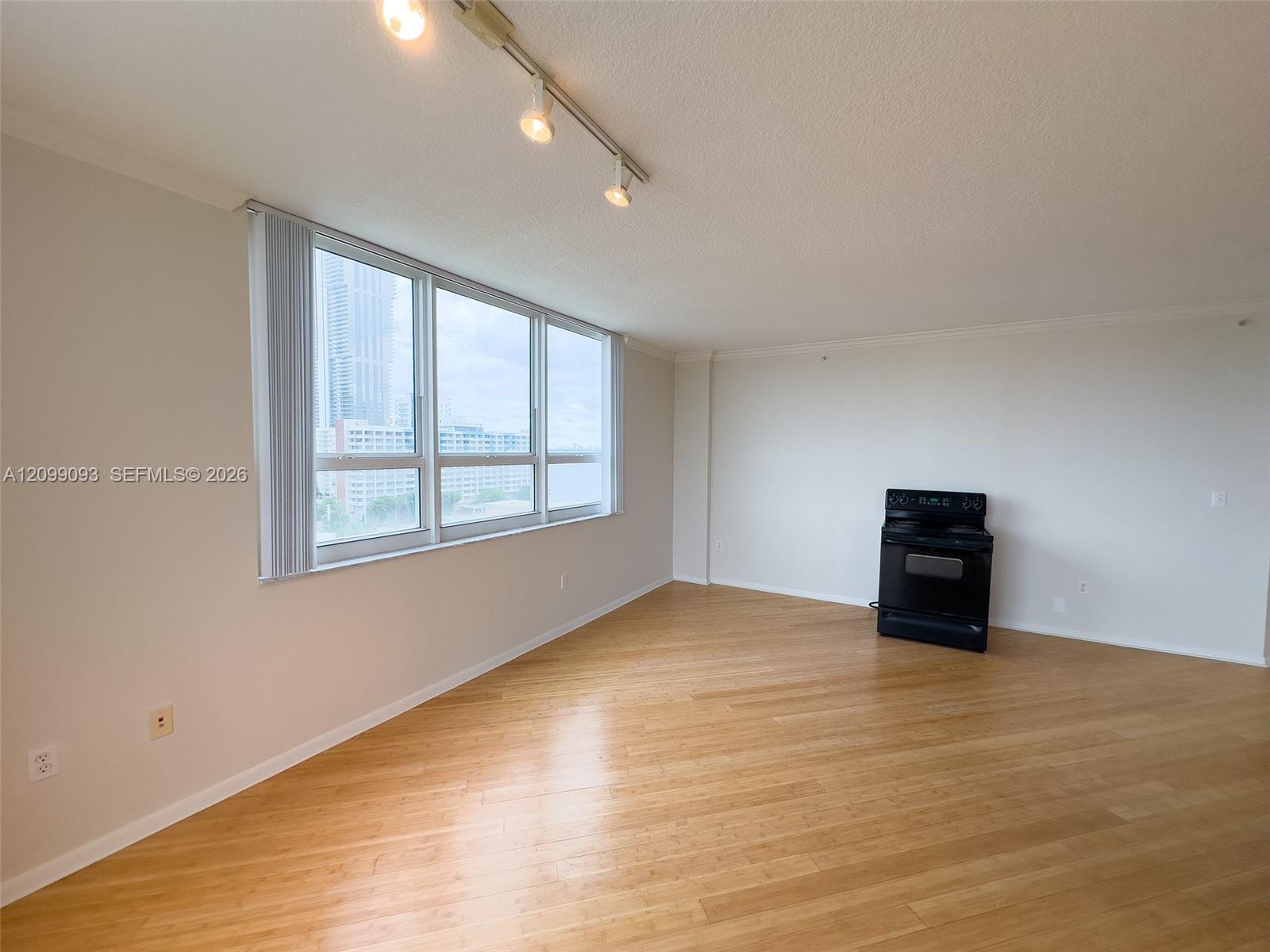 2000 N Bayshore Drive
