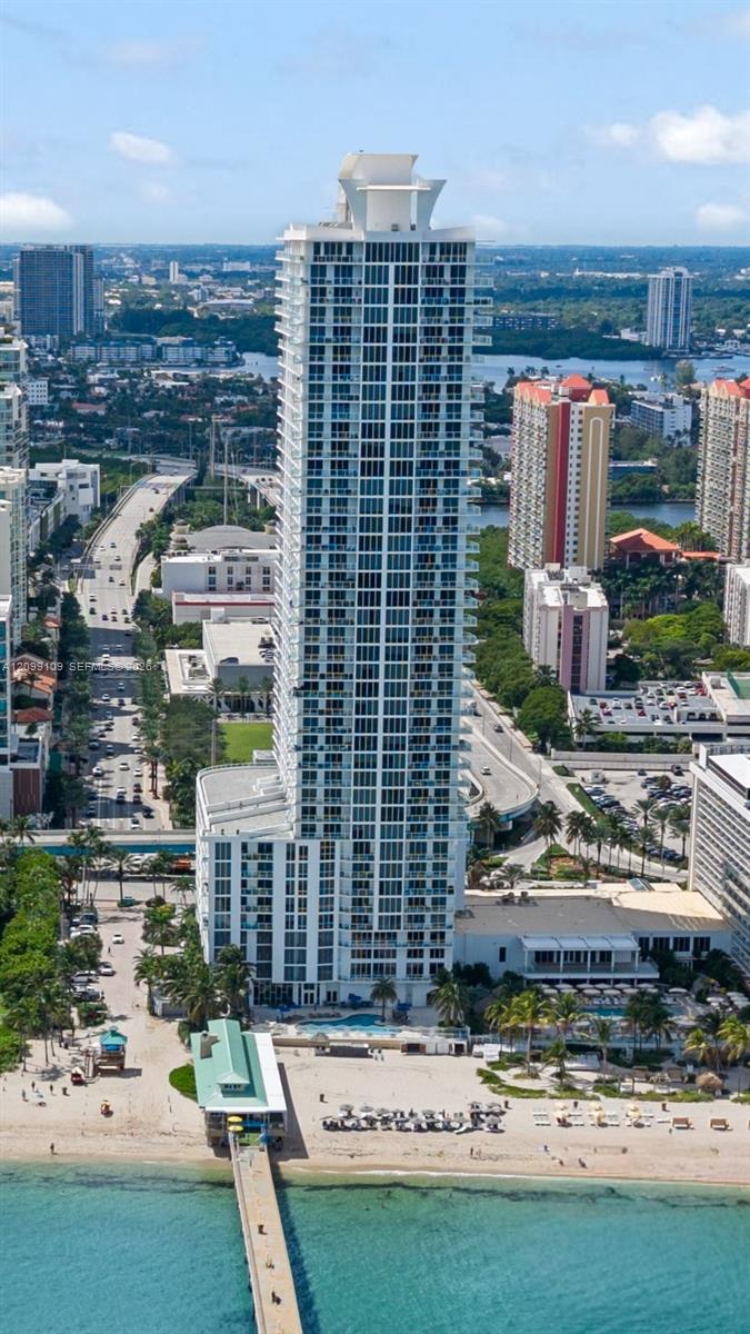 16699 Collins Avenue