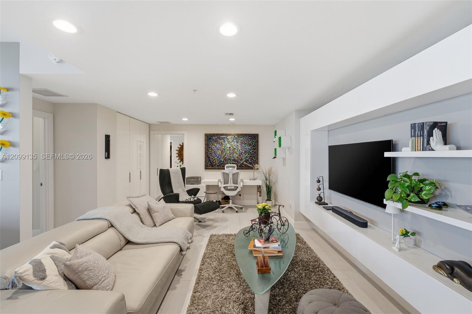 1180 N Federal Highway