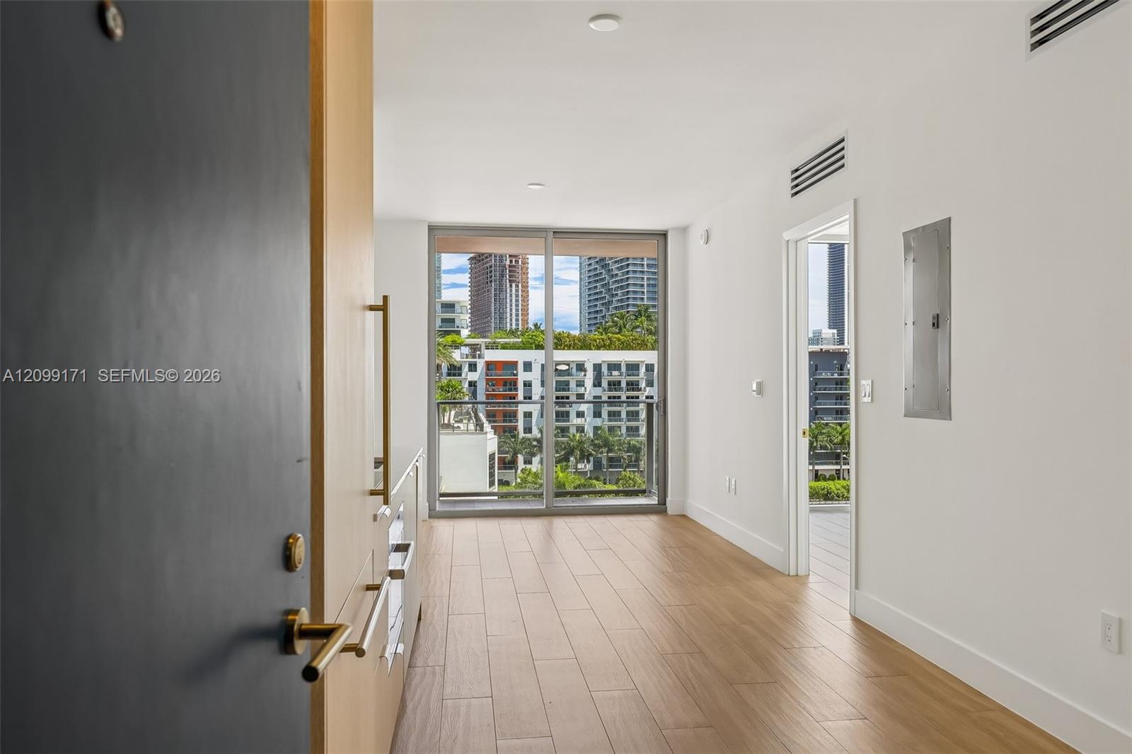 90 NE 32nd Street