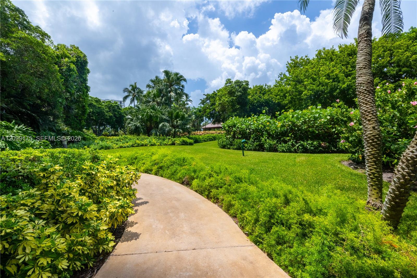 4000 Towerside Terrace