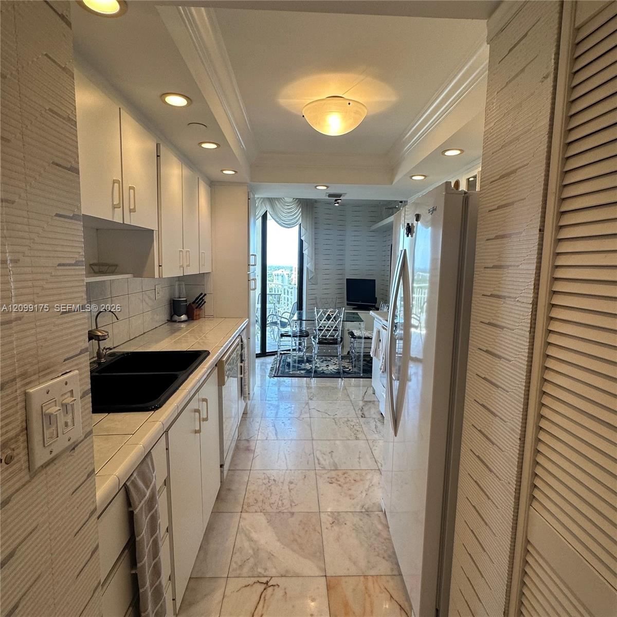 4000 Towerside Terrace