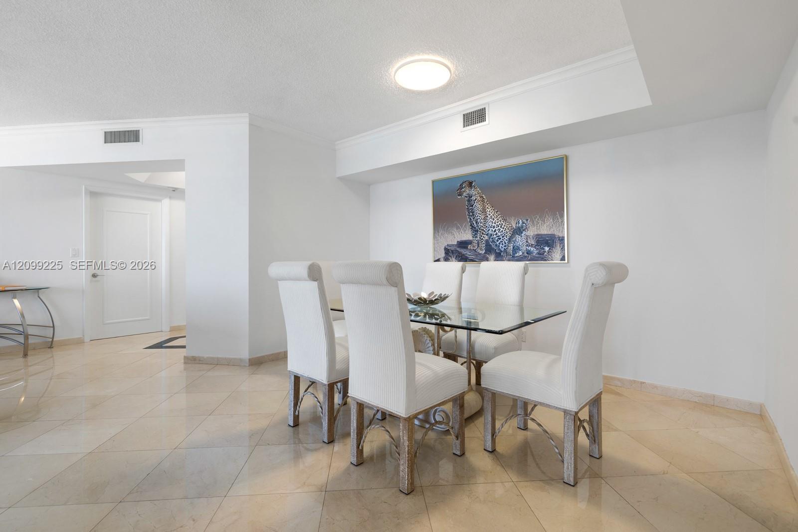 2000 Island Boulevard