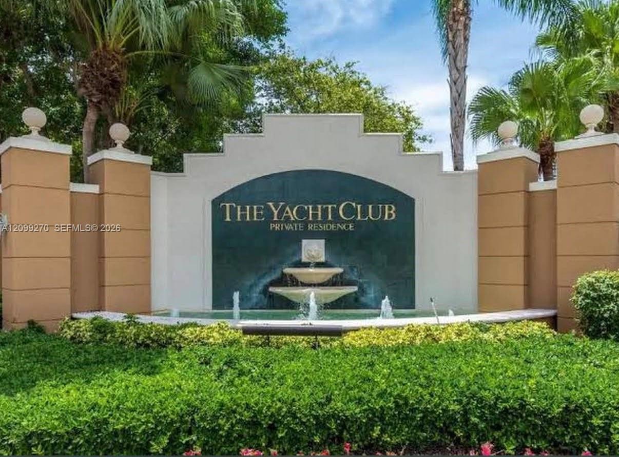 19901 E Country Club Drive