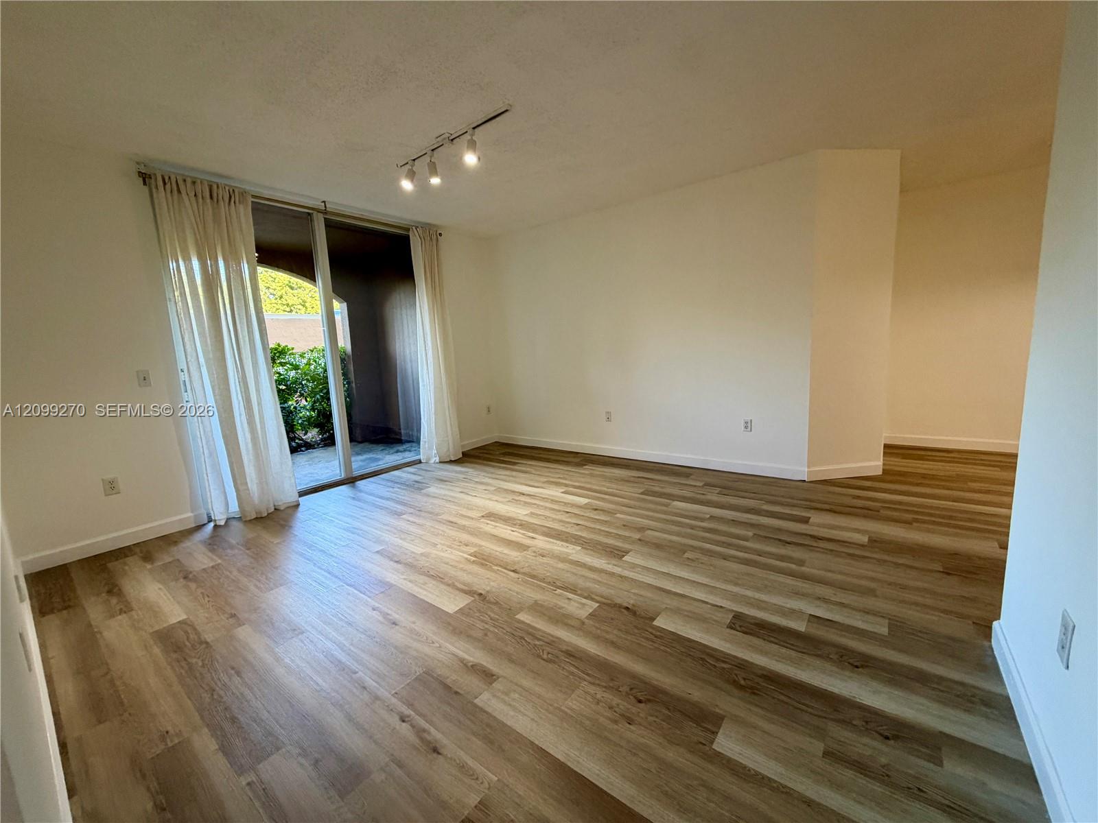 19901 E Country Club Drive
