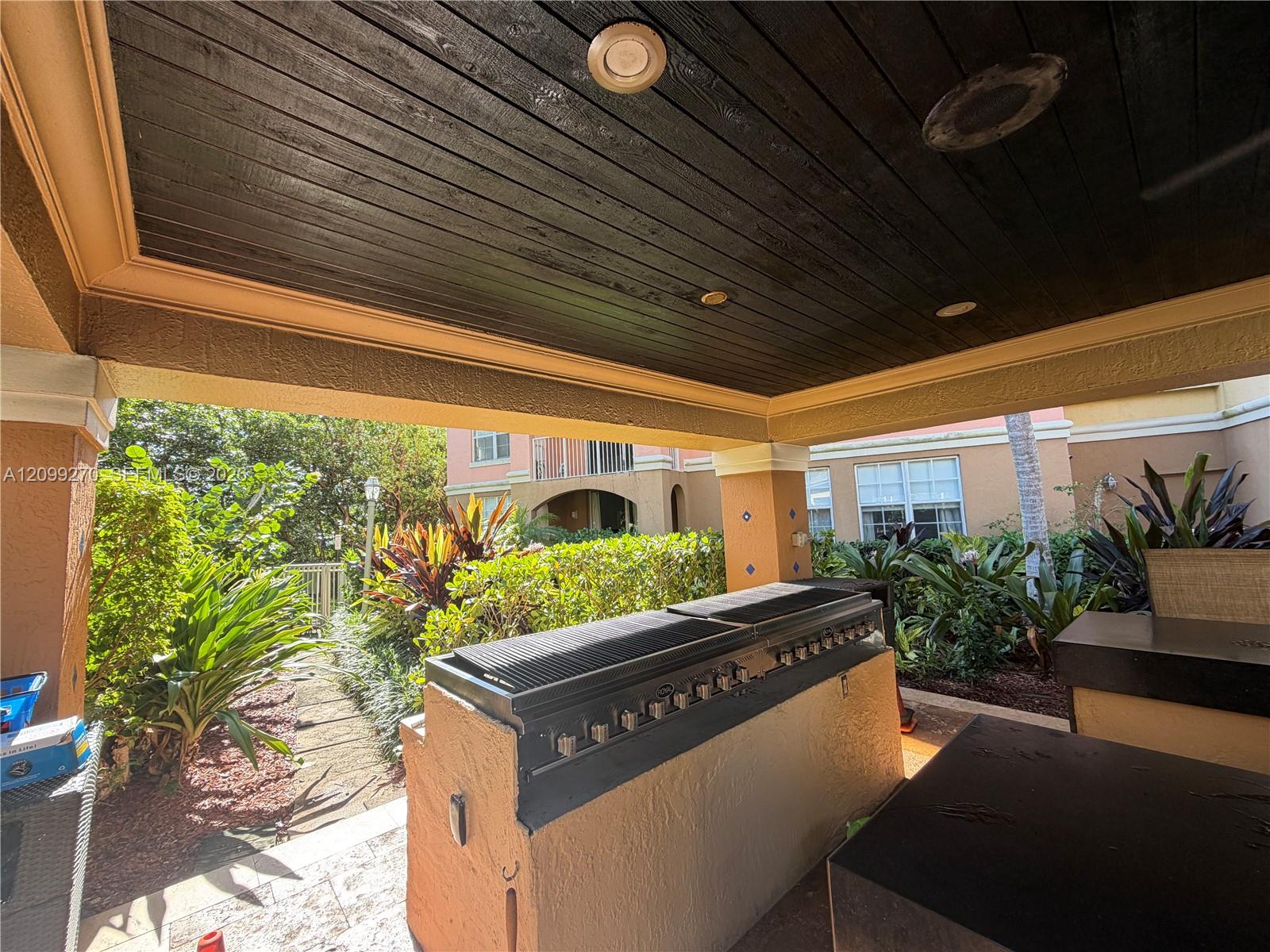 19901 E Country Club Drive