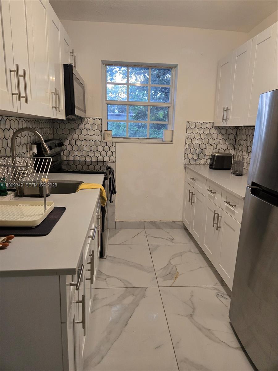 1943 NW 98th Street