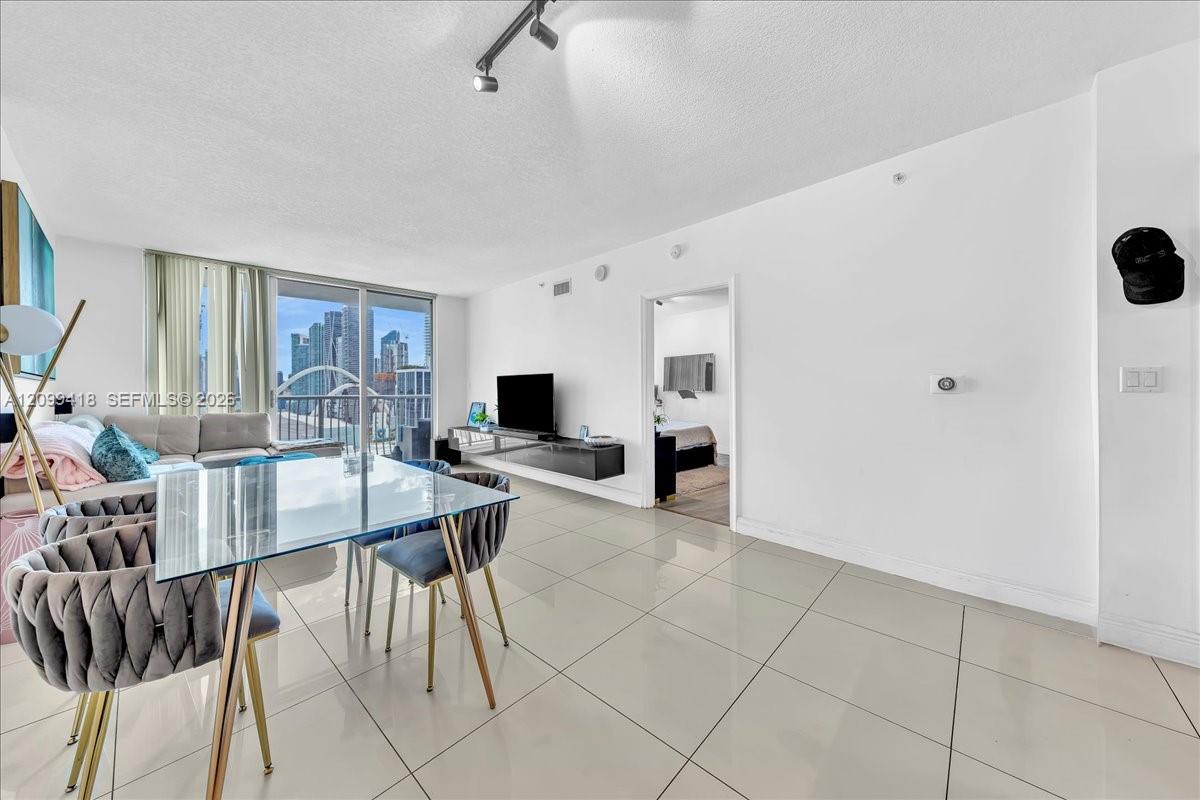 1750 N Bayshore Drive