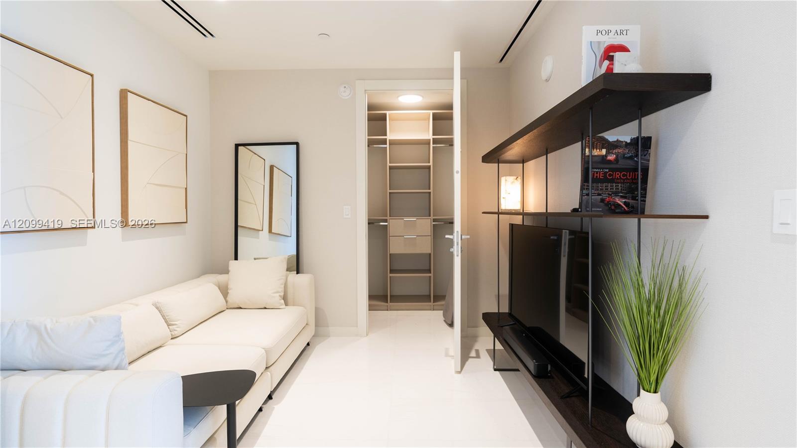 300 Biscayne Boulevard Way