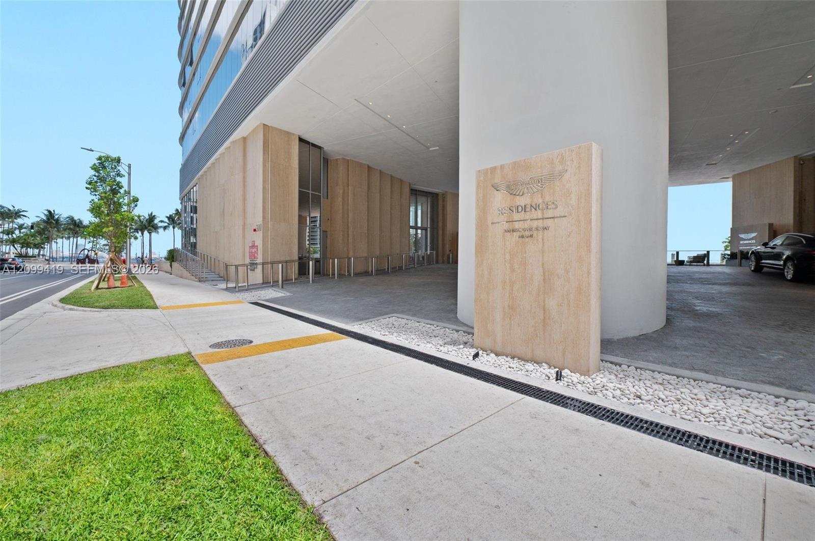 300 Biscayne Boulevard Way