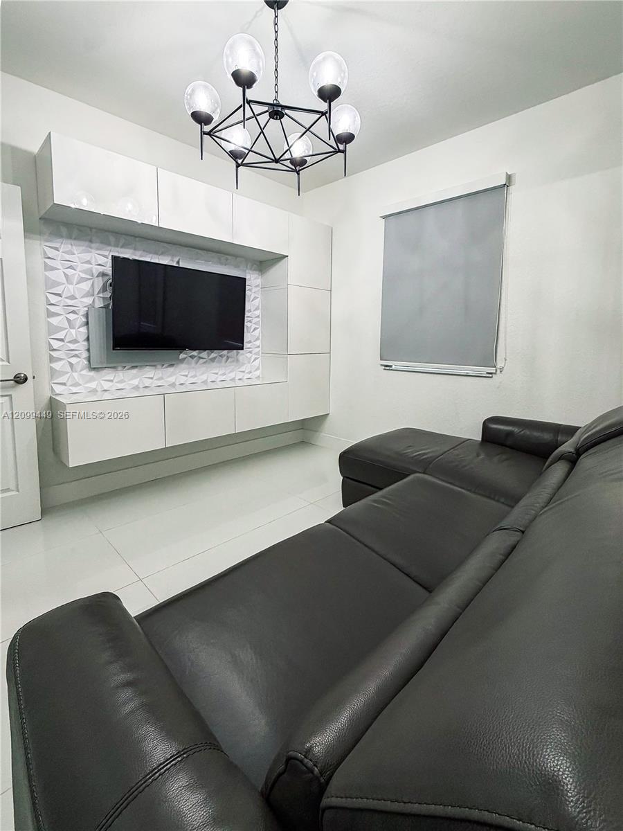 3418 W 108th Street