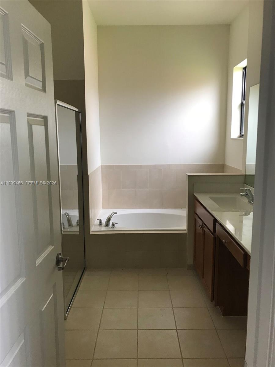3452 SE 2nd Drive