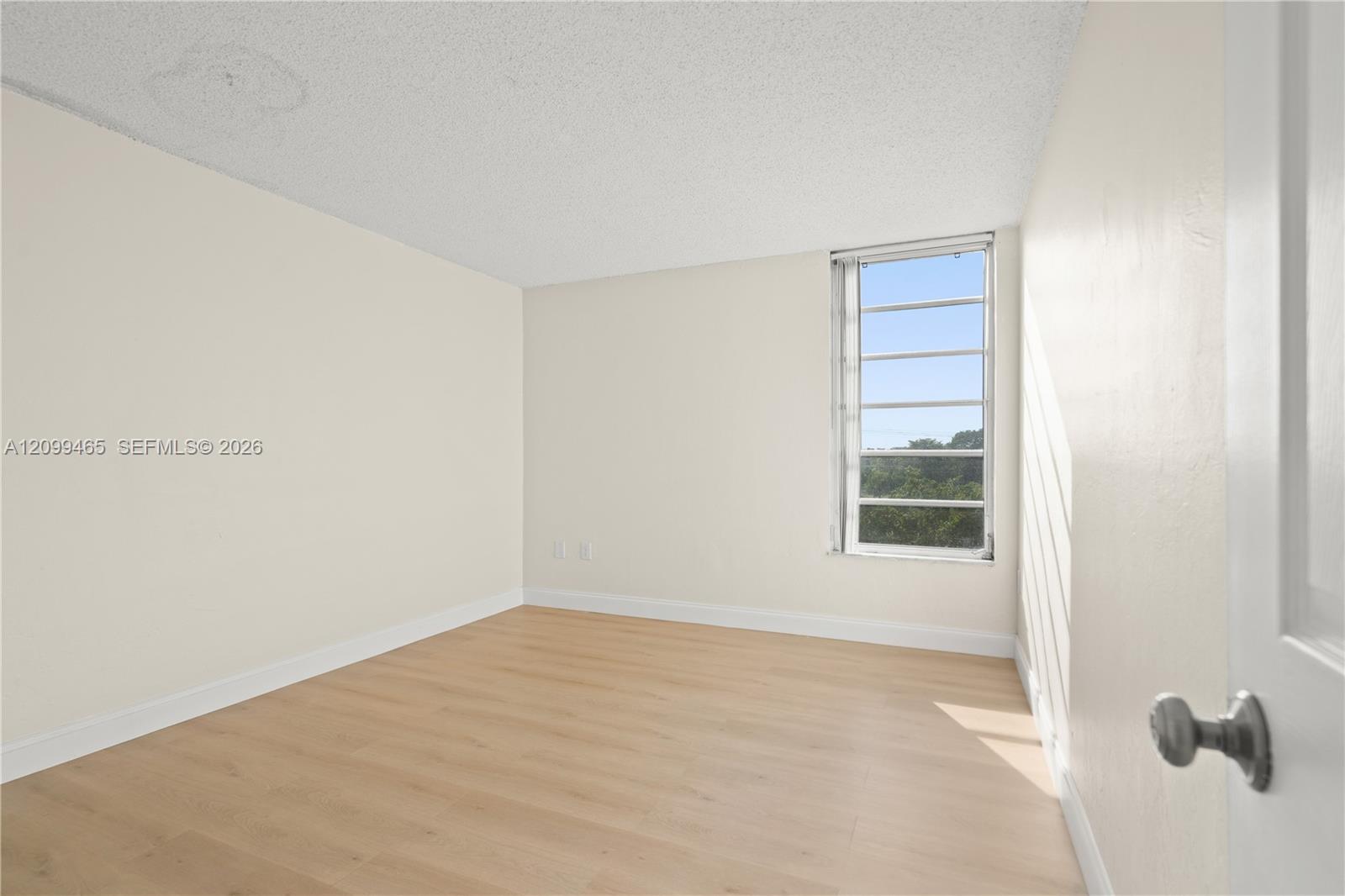 8870 Fontainebleau Boulevard