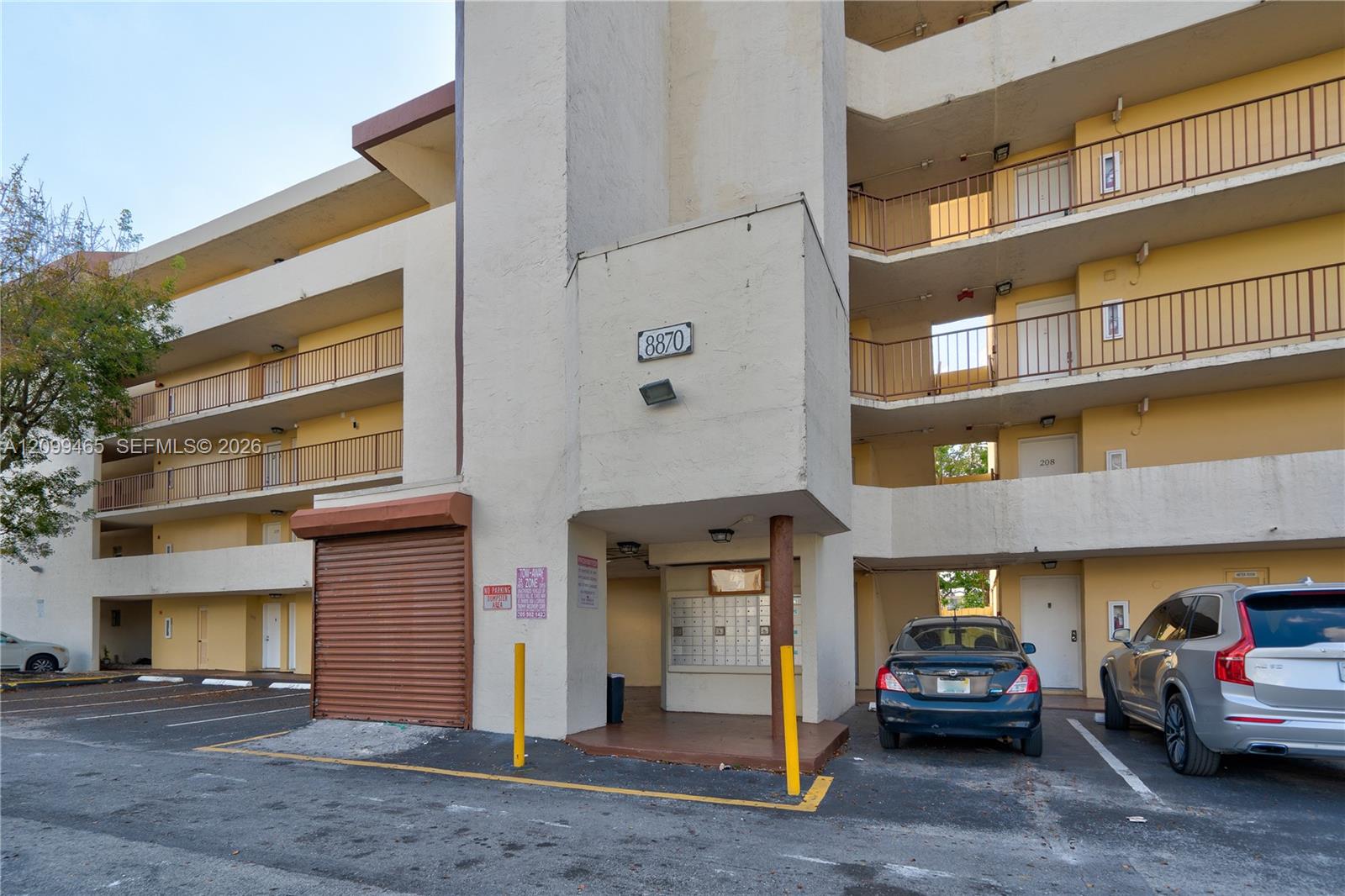 8870 Fontainebleau Boulevard
