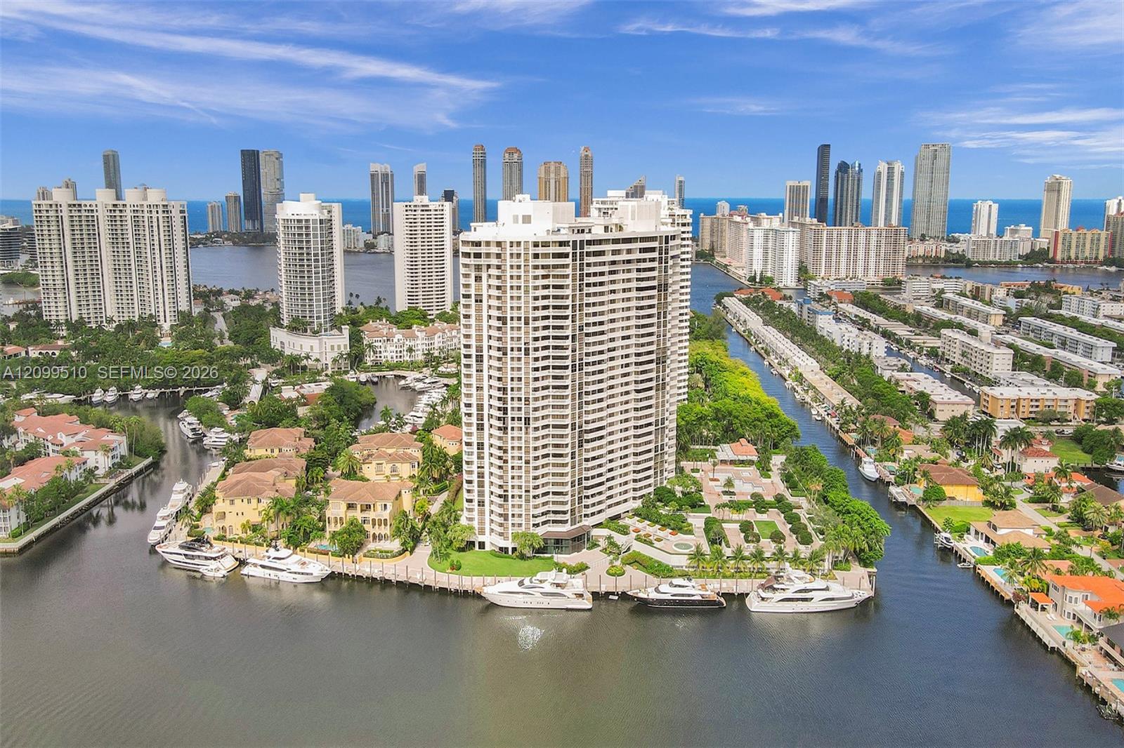 1000 W Island Boulevard