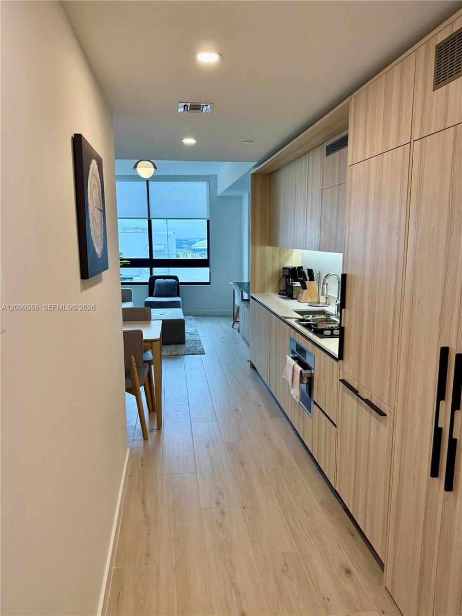 225 N Miami Avenue