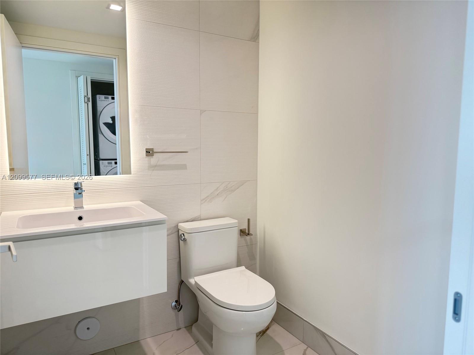 1170 E Hallandale Beach