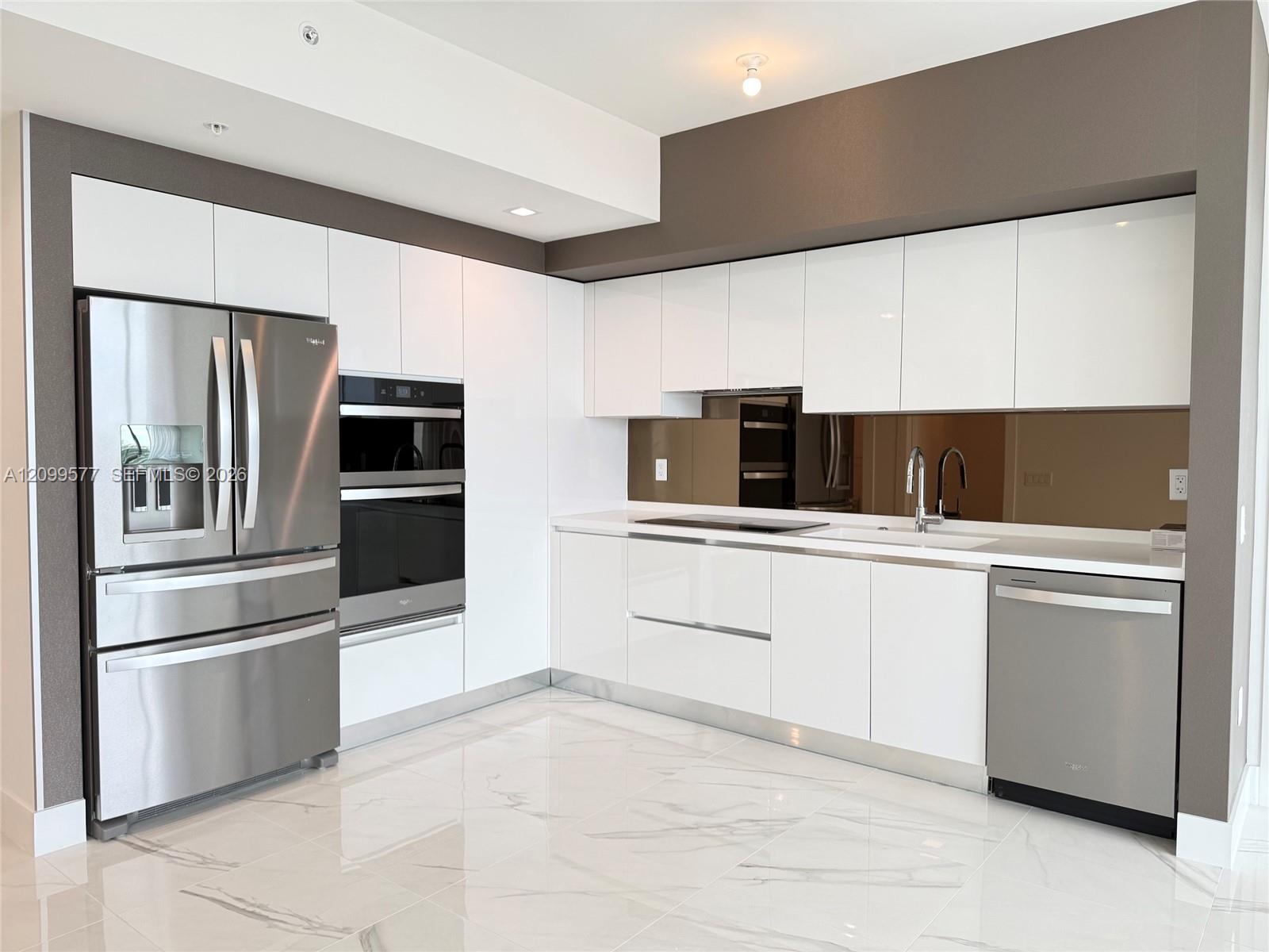 1170 E Hallandale Beach