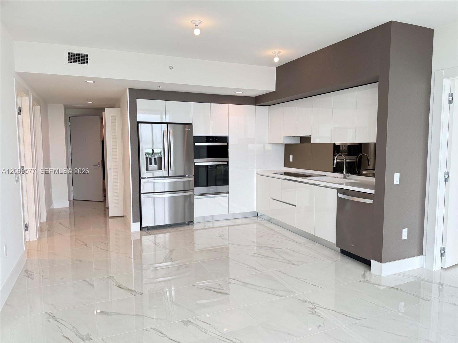 1170 E Hallandale Beach