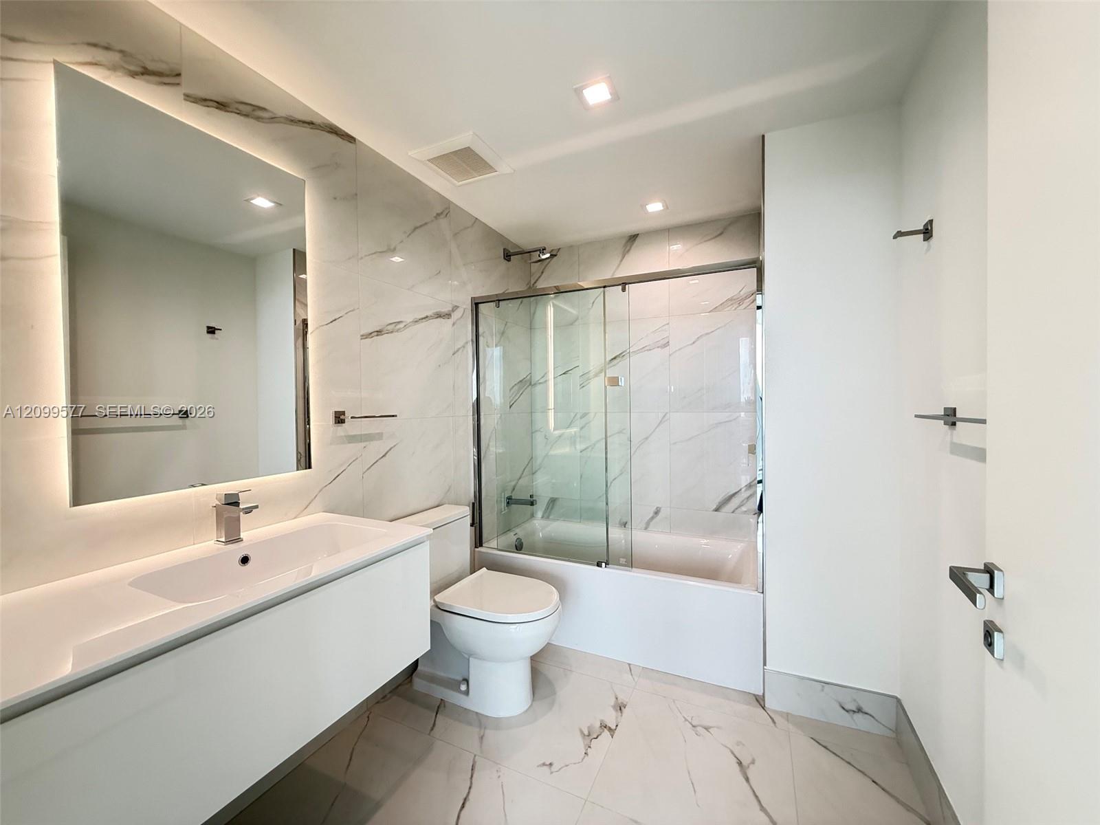 1170 E Hallandale Beach