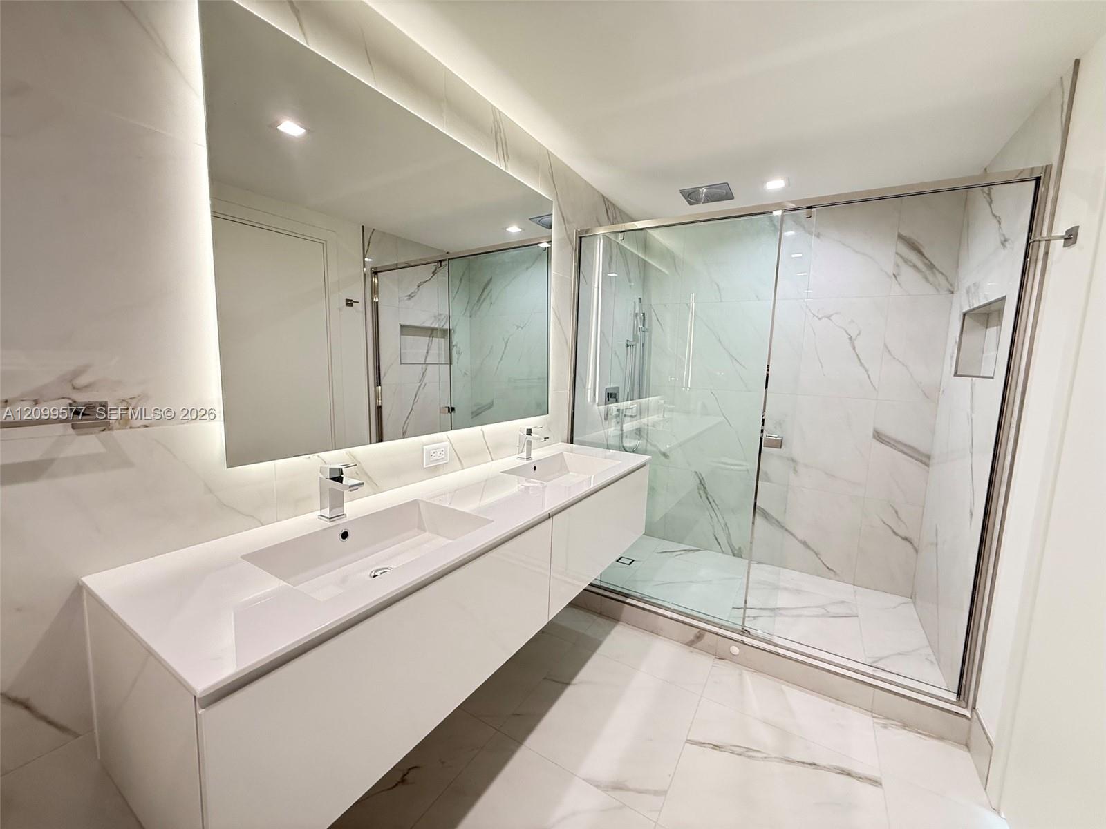 1170 E Hallandale Beach