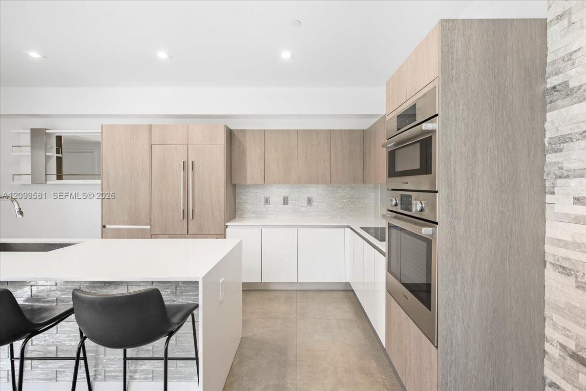 455 NE 39th Street