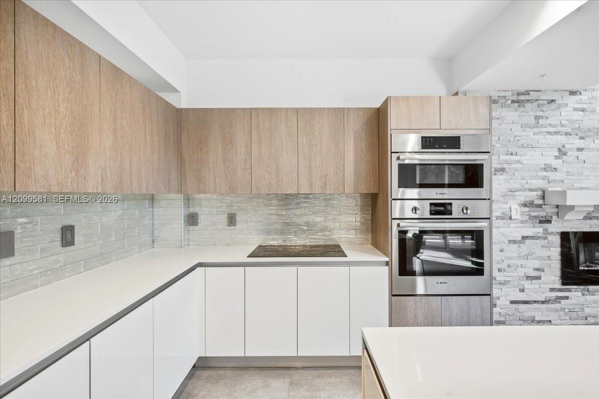455 NE 39th Street