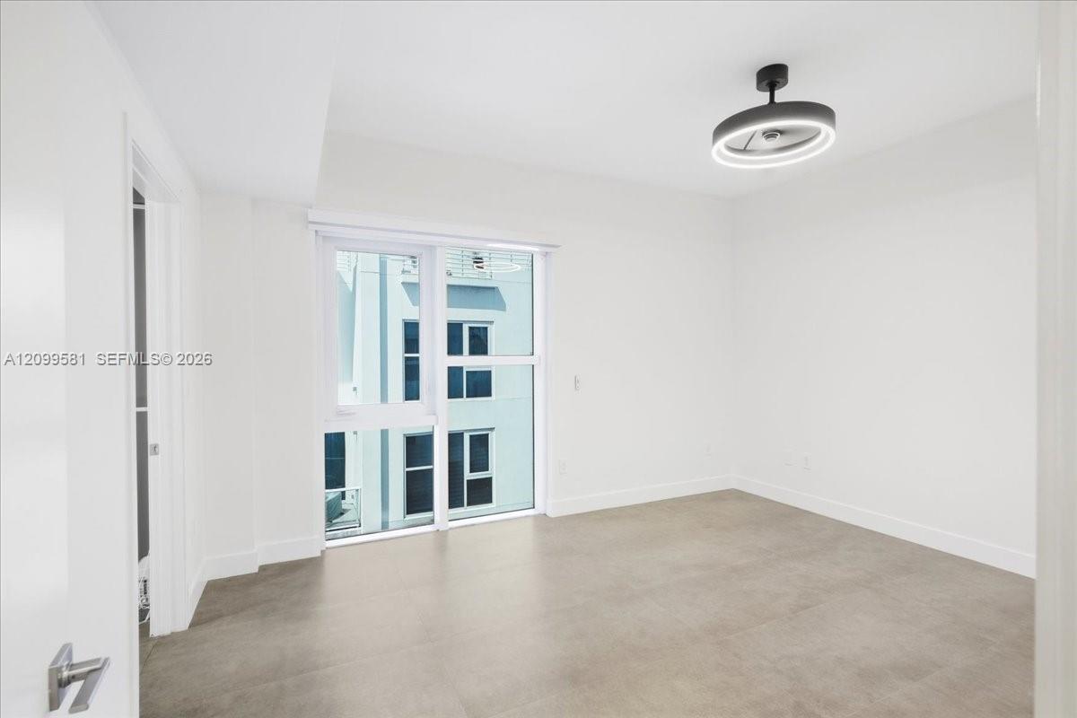 455 NE 39th Street